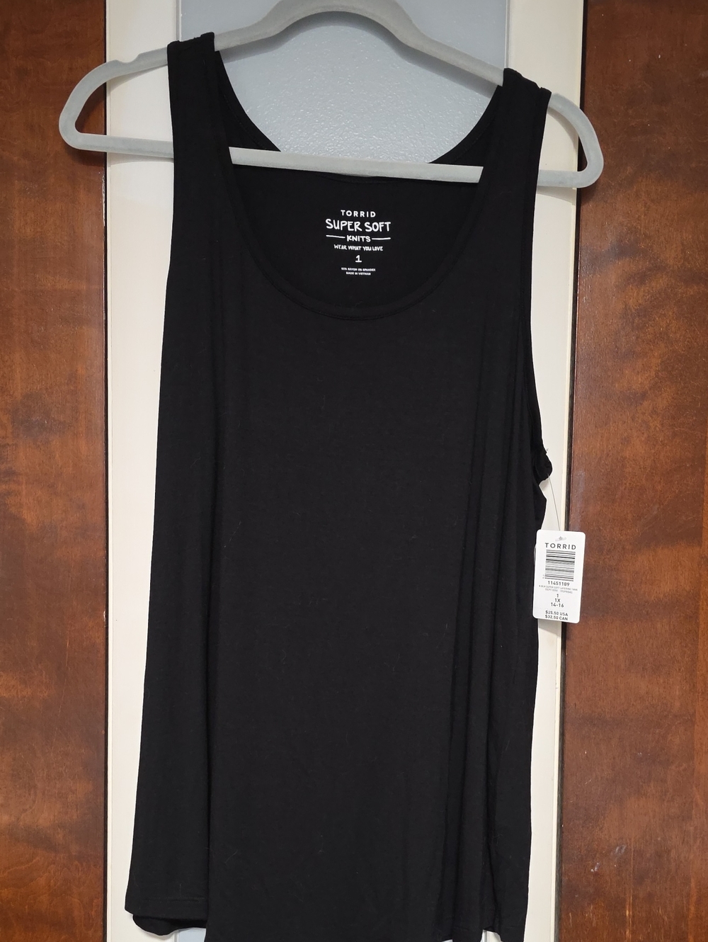 NWT SIZE 1 Torrid Black Super Soft Scoop Neck Tank
